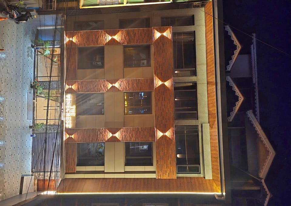 Property building, Night