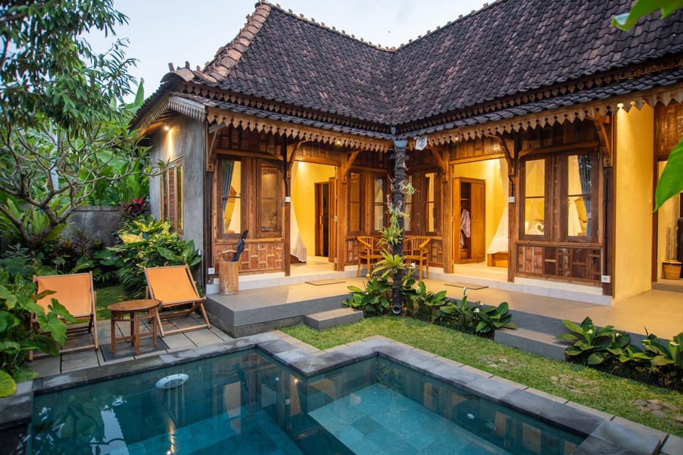 Property building, Swimming pool