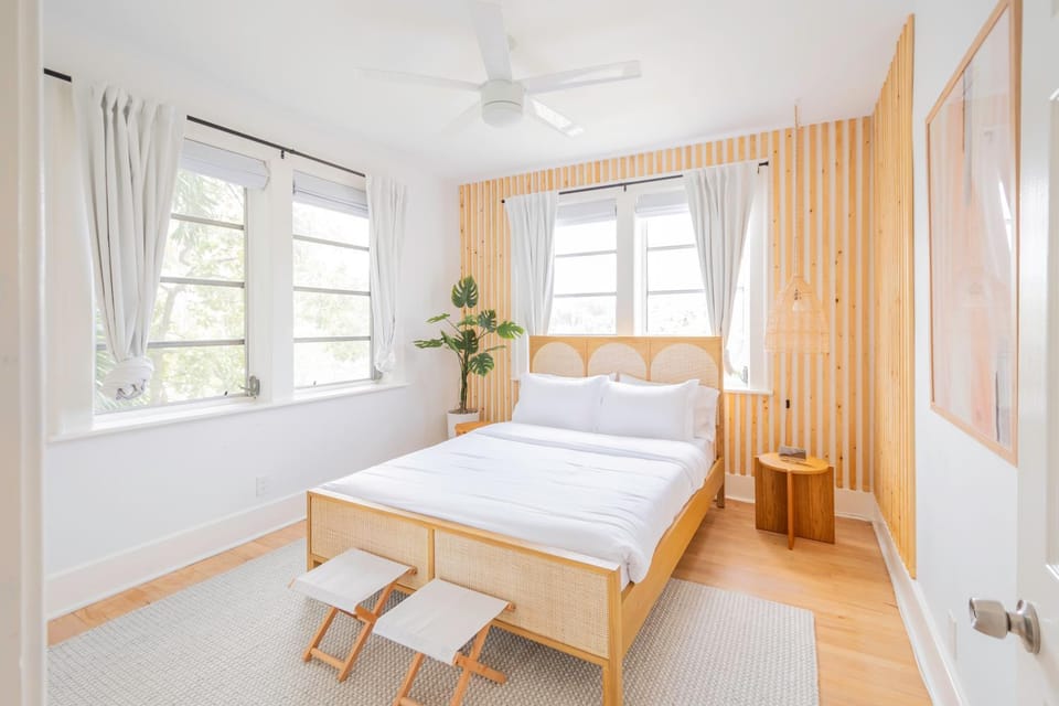 Bed, Bedroom
