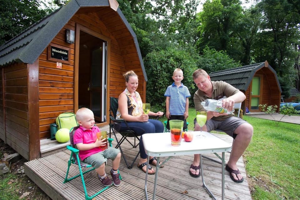 Patio, Garden, Garden view, group of guests