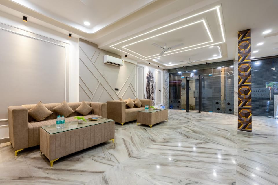 Lobby or reception, Seating area