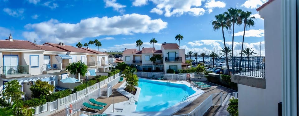 Solarium, Balcony/Terrace, Balcony/Terrace, Pool view, Sea view, Swimming pool, Swimming pool