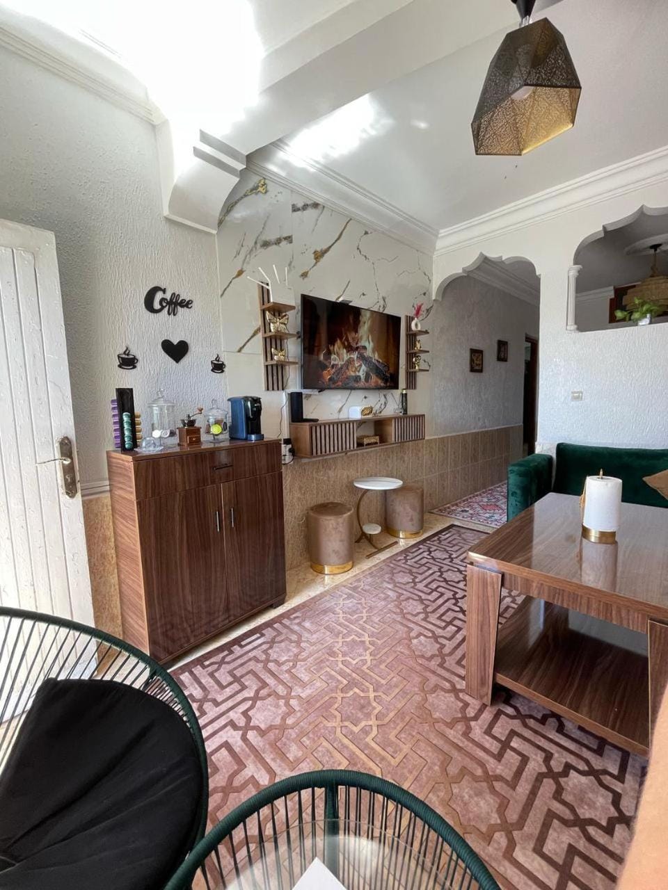 Living room, Seating area, Dining area, minibar