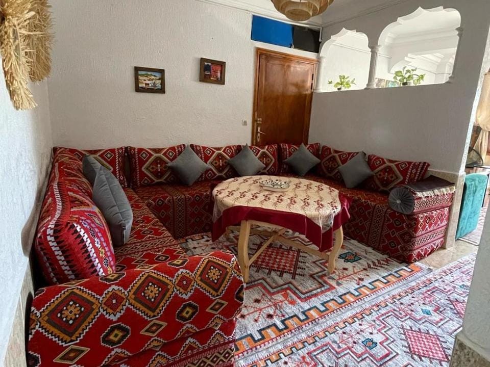 Bed, Living room, Photo of the whole room, Seating area, Dining area, Bedroom