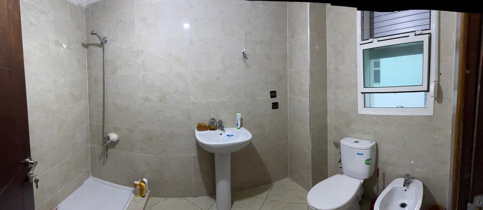 Appartement entier neuf et propre Apartment in Tangier