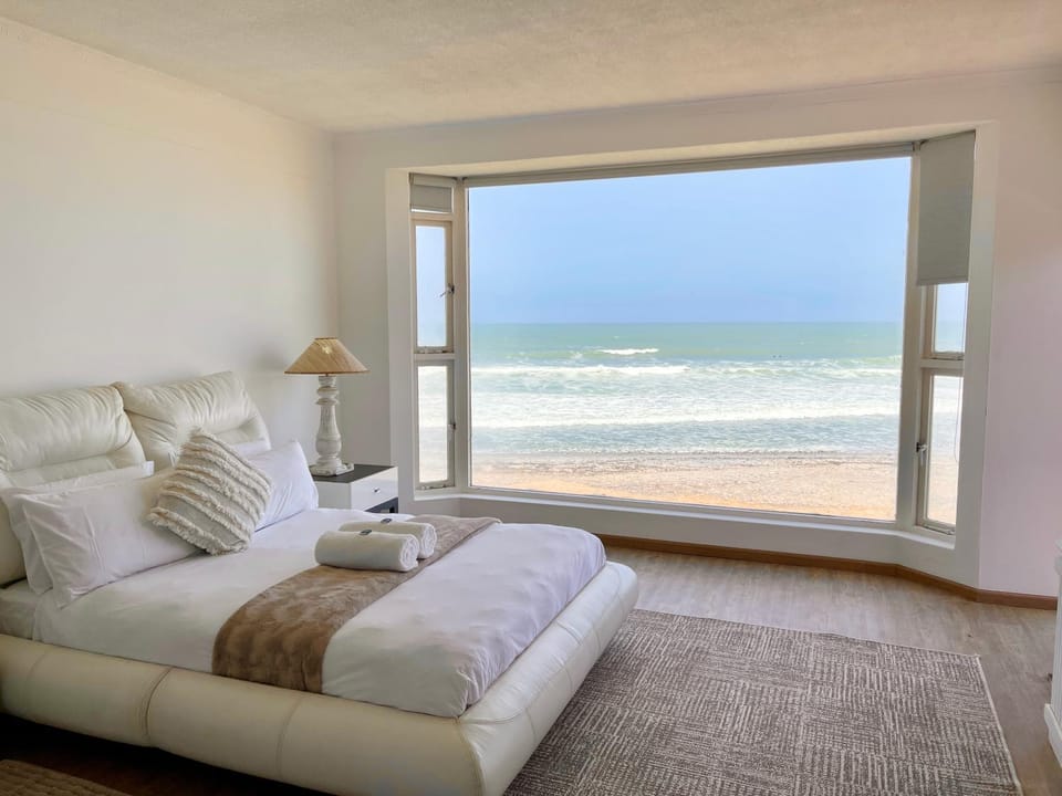 Hazel Cove Seafront Retreat Apartment in Namibia