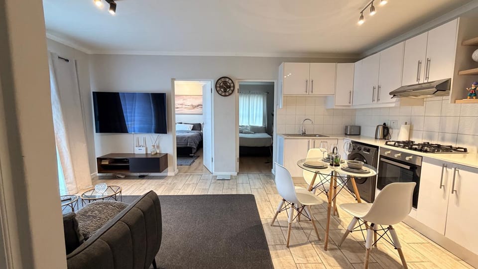 Seabreeze Summit Retreat Your Perfect Escape Apartment in Cape Town