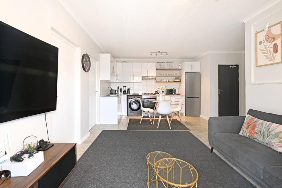 Seabreeze Summit Retreat Your Perfect Escape Apartment in Cape Town