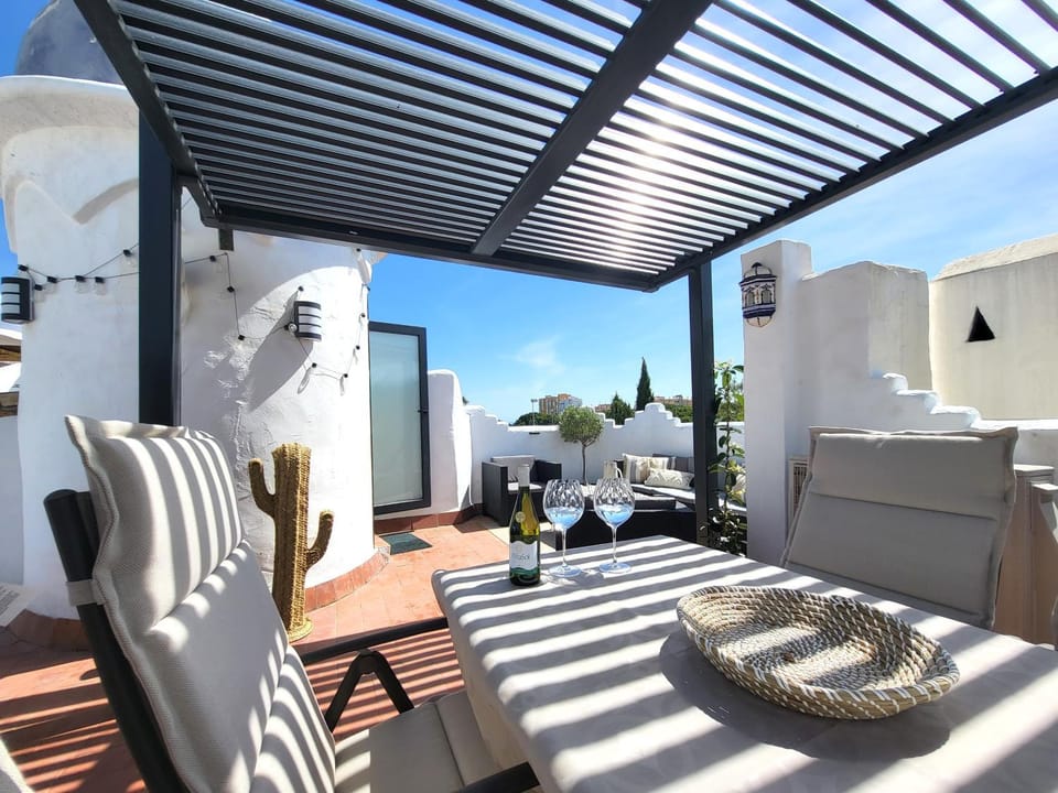 Day, Balcony/Terrace, Dining area