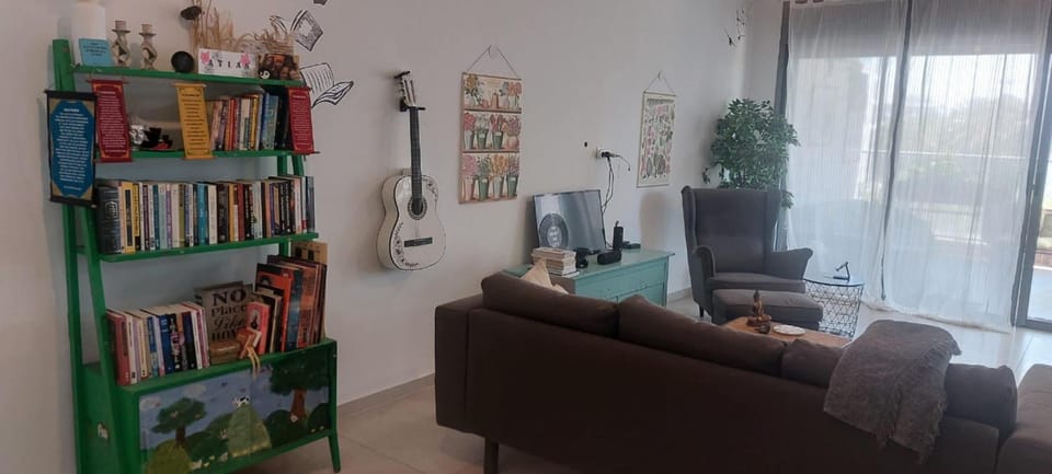 Elegant 4-Bedroom Apartment In Herzliya Apartment in Herzliya
