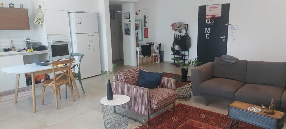 Elegant 4-Bedroom Apartment In Herzliya Apartment in Herzliya