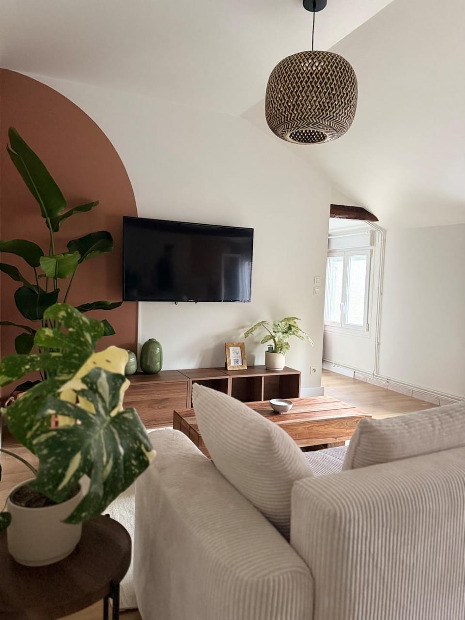 TV and multimedia, Living room, Seating area