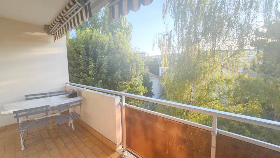 Le Renaissance #Terrasse - Meublé classé 3étoiles Apartment in Clermont-Ferrand