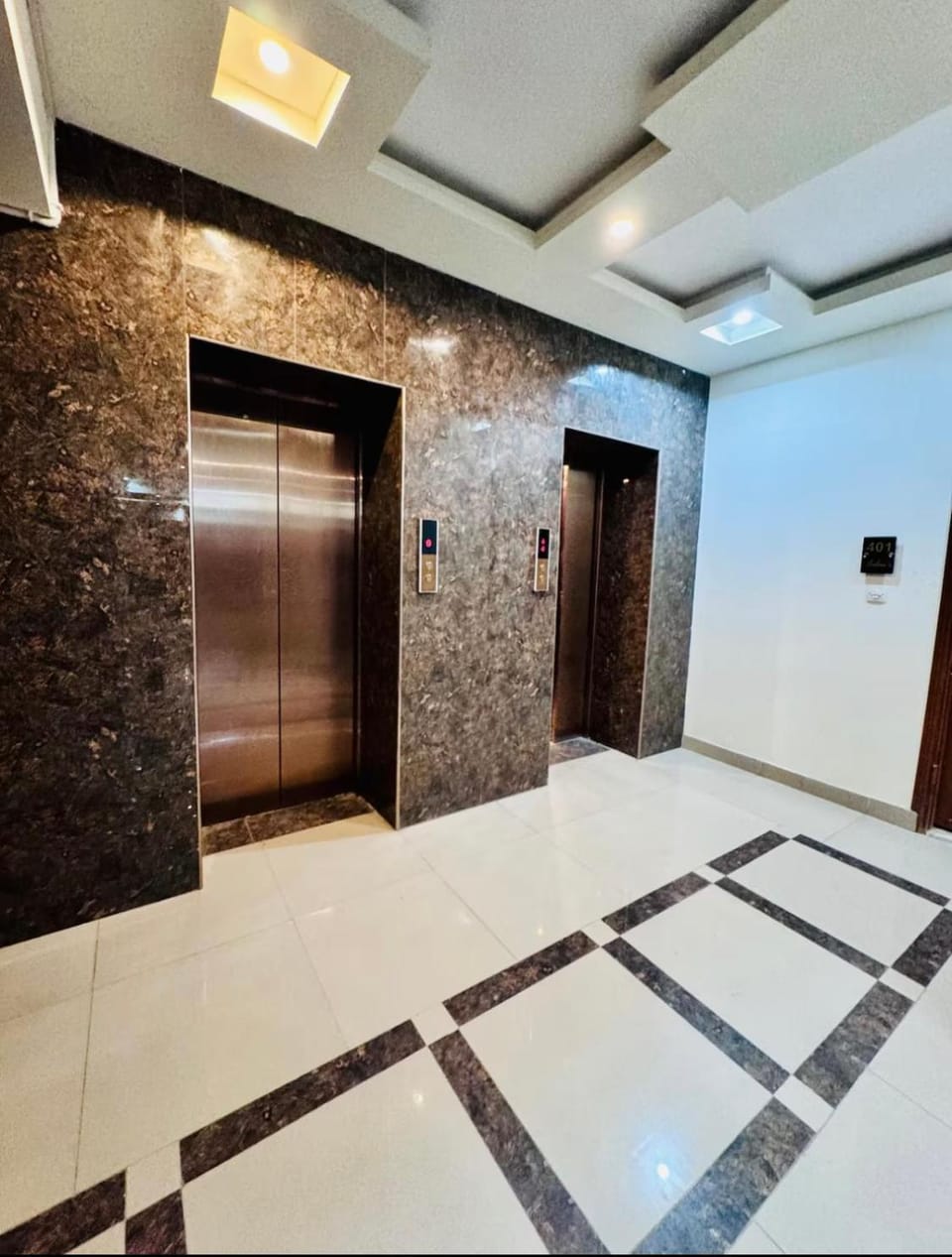 elevator, air conditioner