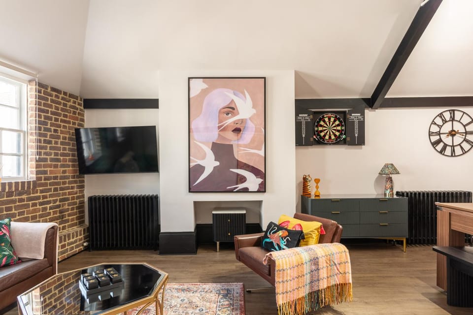 Communal lounge/ TV room, TV and multimedia, Living room, Seating area, Evening entertainment, pet friendly
