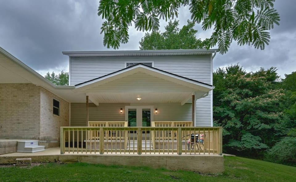 Property building, Patio