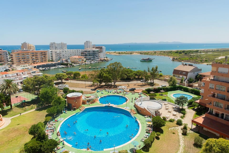 Sea view, Swimming pool