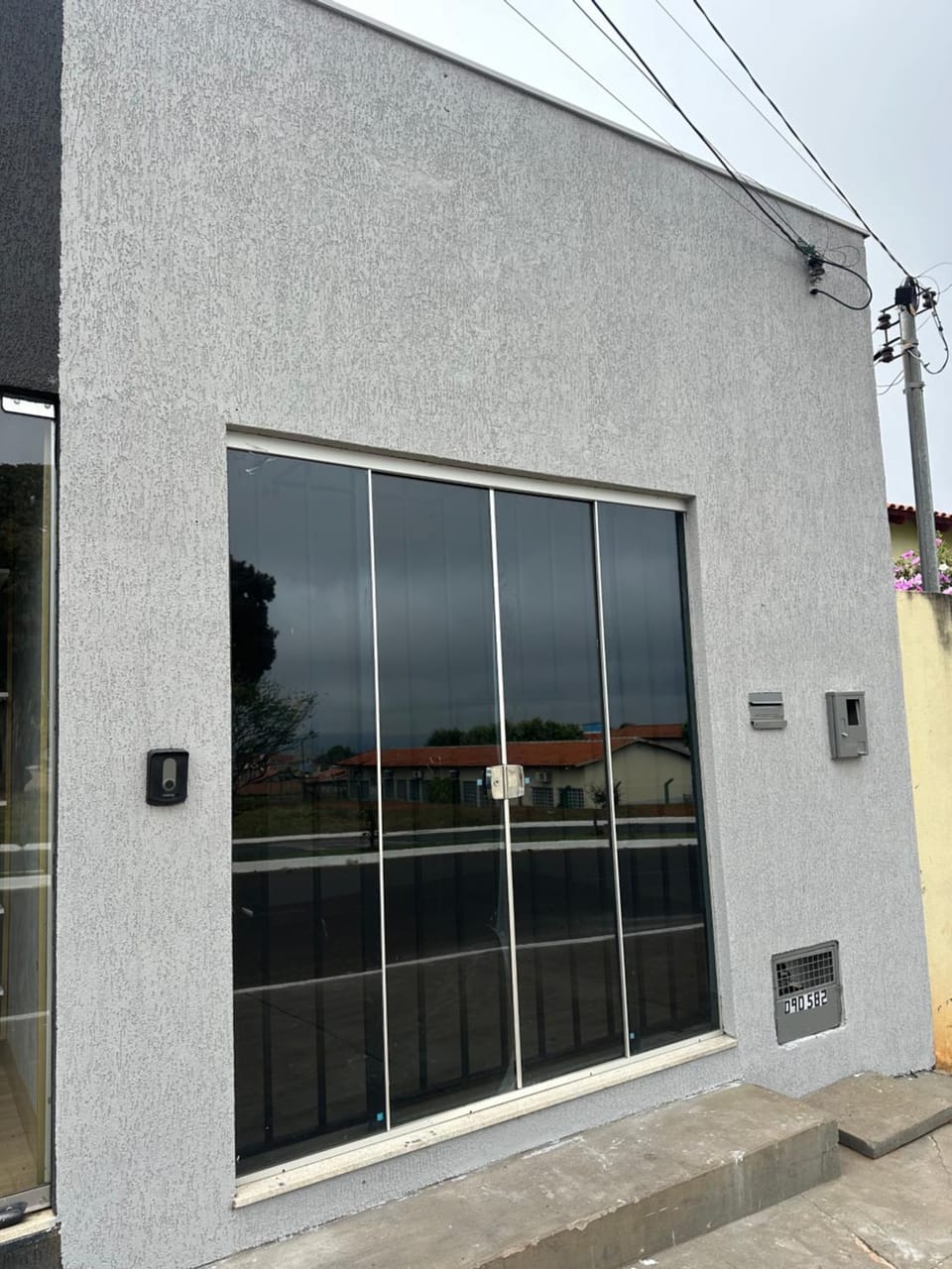 Facade/entrance