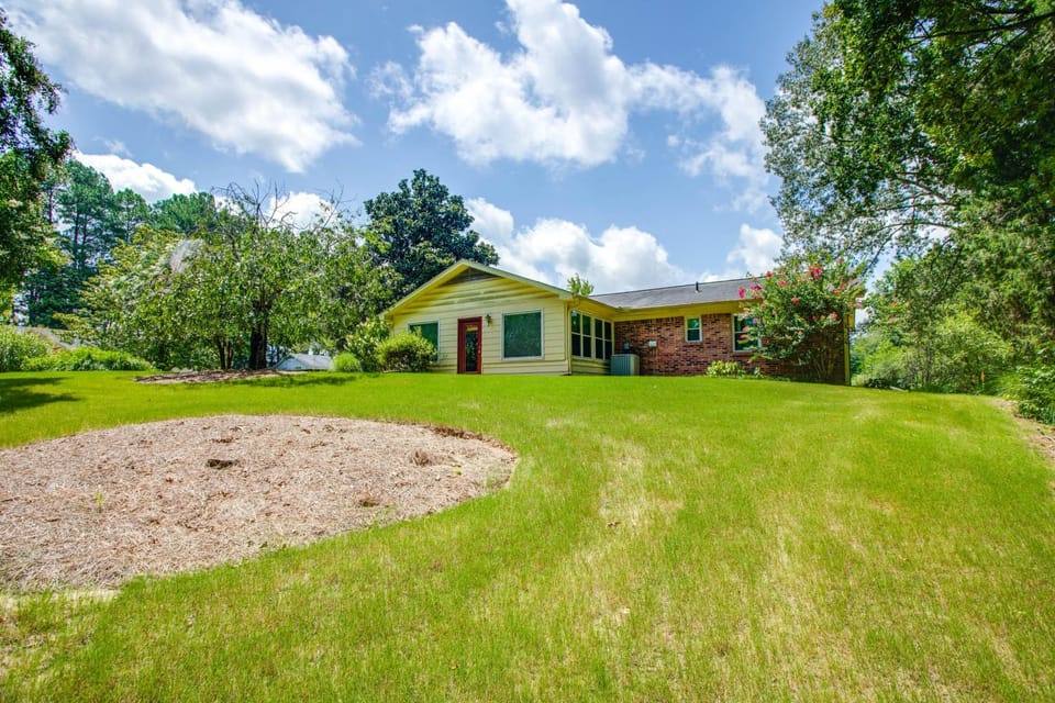 2 Mi to Square, 3 Mi to Ole Miss: Oxford Getaway! House in Oxford