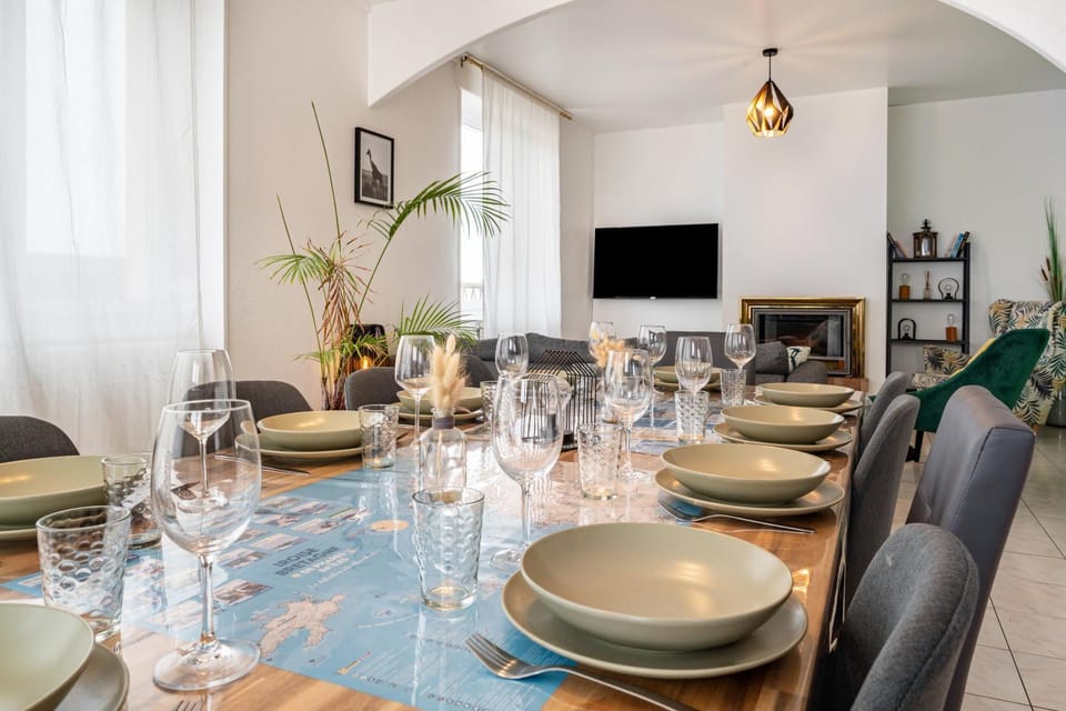 Property building, Living room