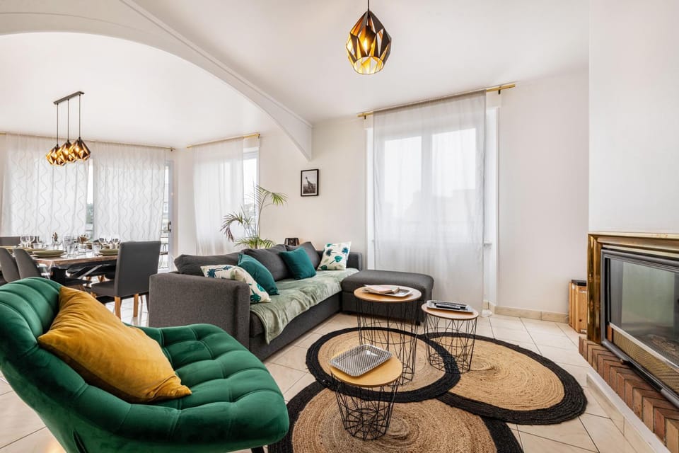 Property building, Living room