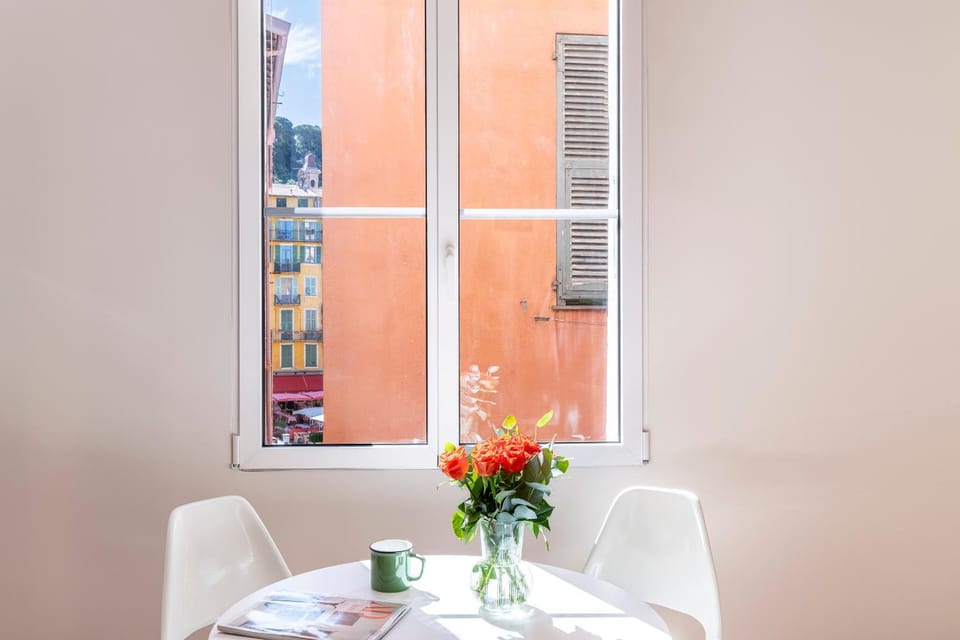 NEW Appartement vieux Nice à côté de la plage AC Apartment in Nice