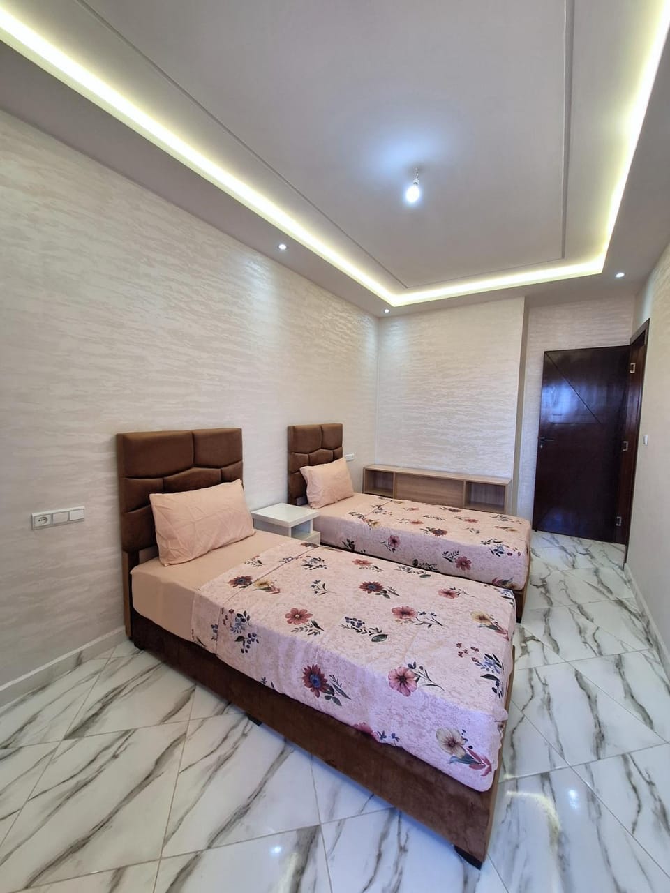 Appartement Neuf et Lumineux à Tanger Proche Stade Gare Routière Apartment in Tangier