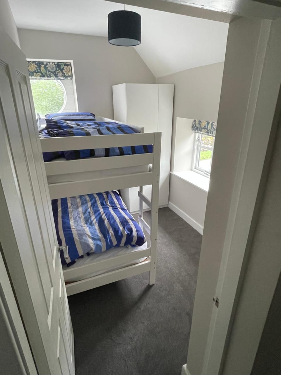 Bedroom, bunk bed