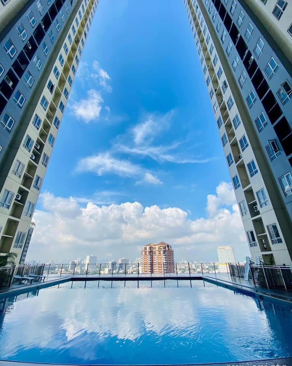 Pool view, Swimming pool, Swimming pool