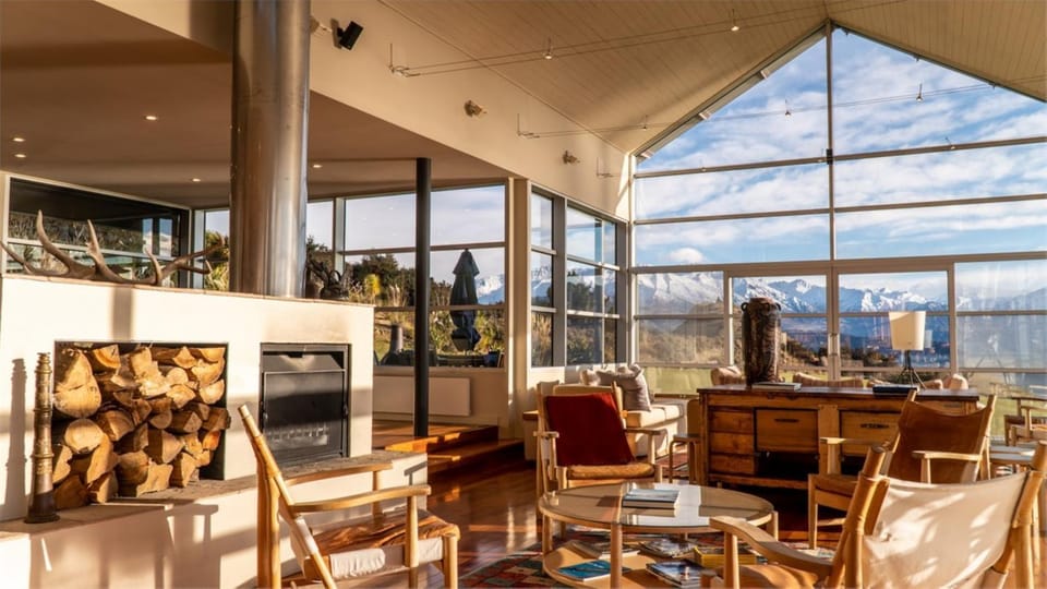 Strikingly designed in timber and glass Apartment in Wanaka