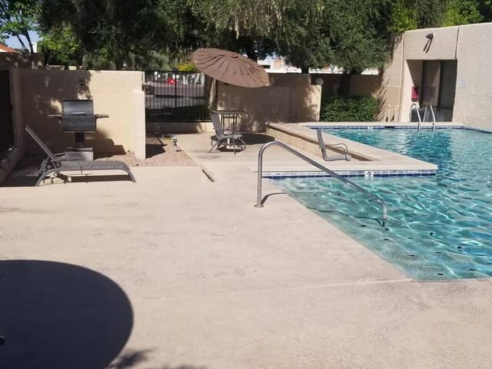 Sabino Canyon Condo with a Pool and Spa House in Tucson