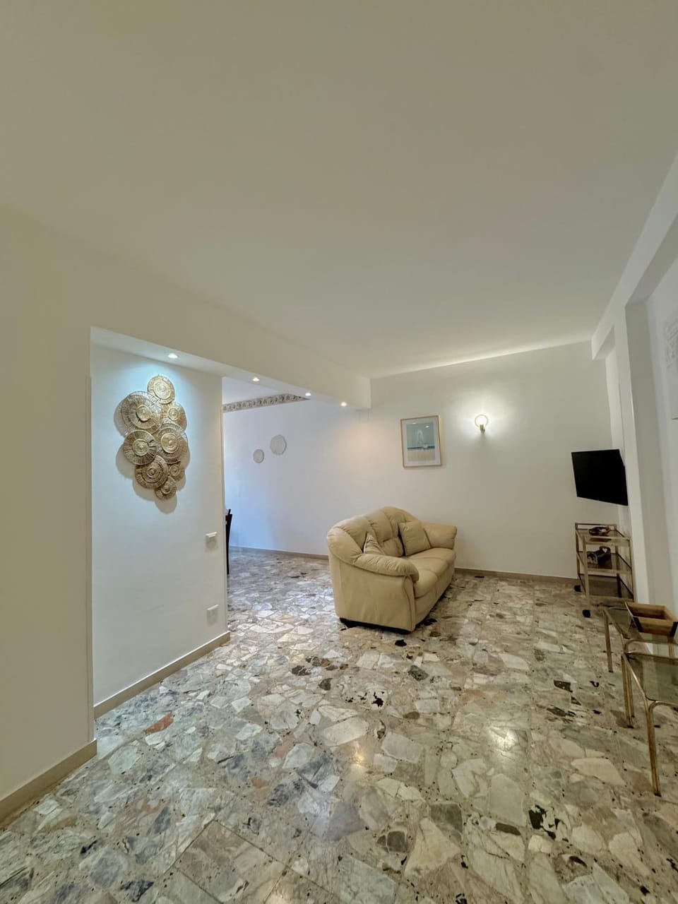 TV and multimedia, Living room, Seating area