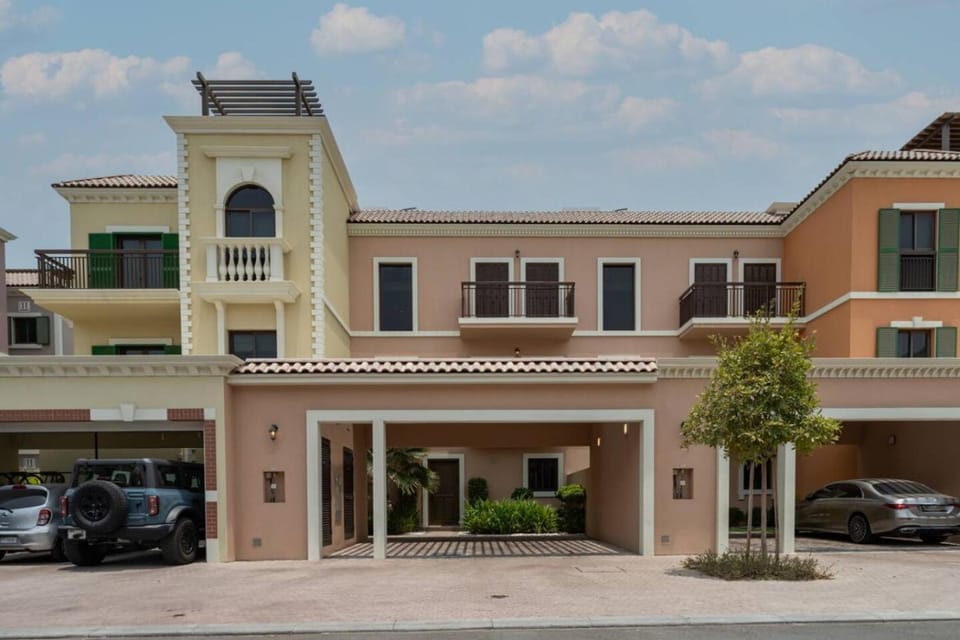 Property building, Parking