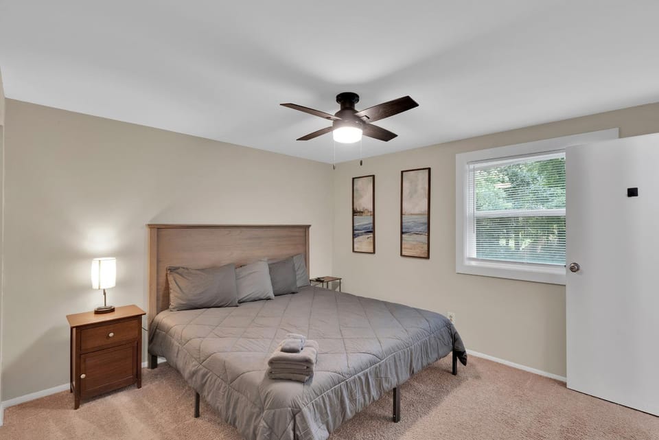 Bed, Bedroom
