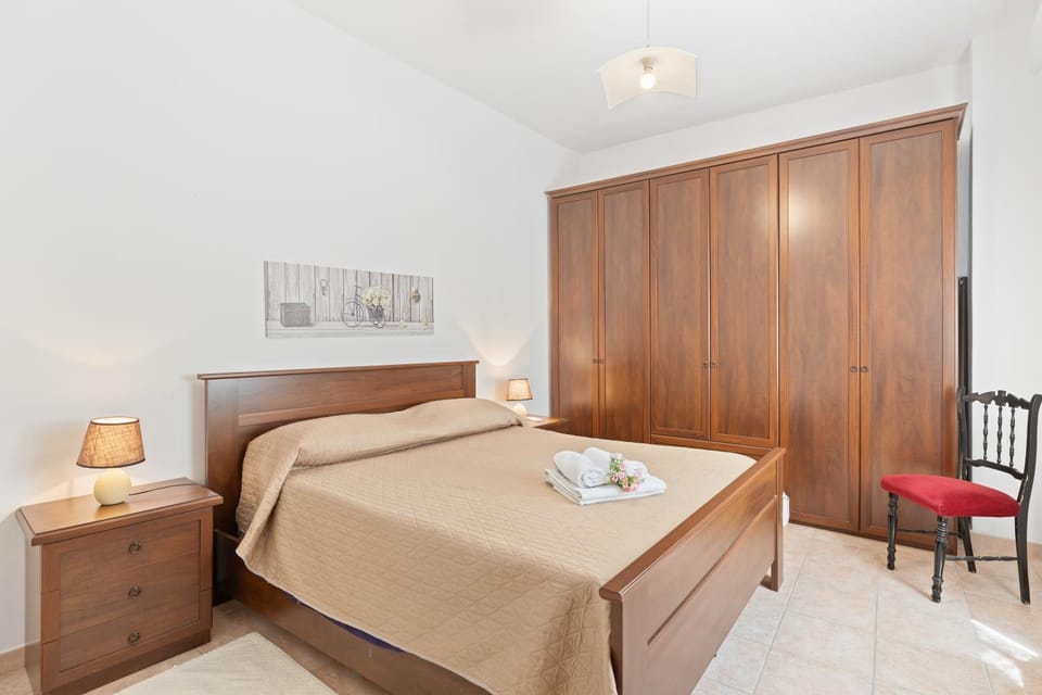 Living room, Bedroom