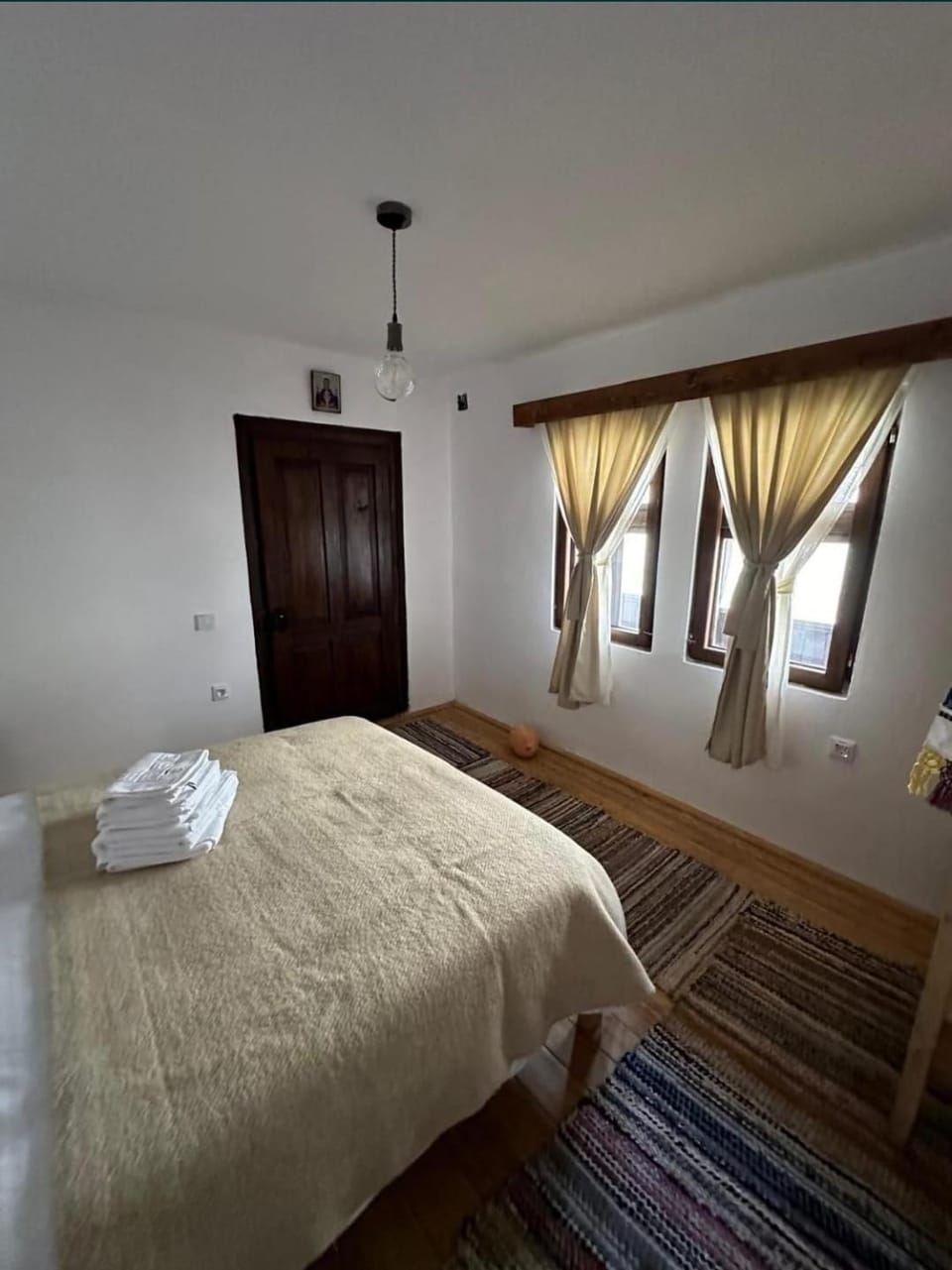 Casuța din Domnești House in Romania
