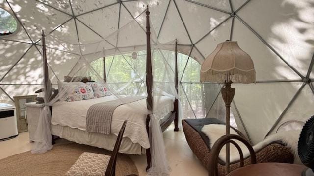 Cozy Off-Grid Dome Retreat in the Woods Luxury tent in Lake Oconee