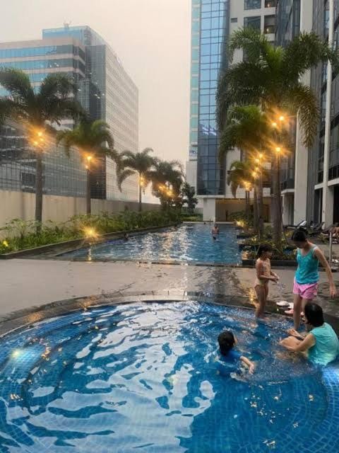 One Eastwood with mountain view Apartment in Pasig