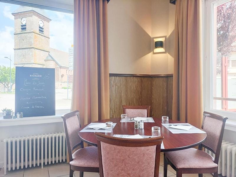 Le commerce d'Ophelie Hotel in Vosges