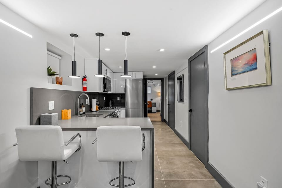 Kitchen or kitchenette, oven, stove