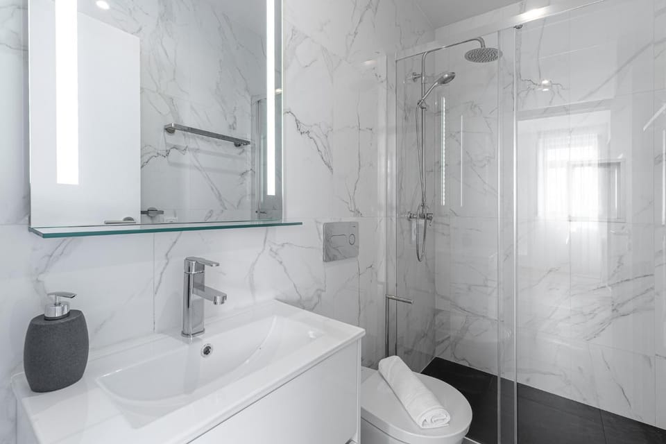 Shower, Bathroom