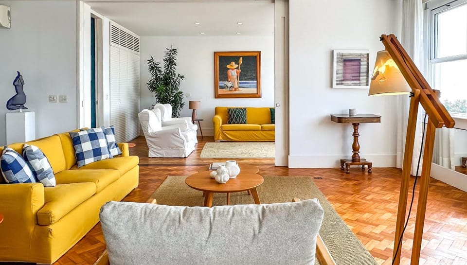 Communal lounge/ TV room, Living room, Dining area