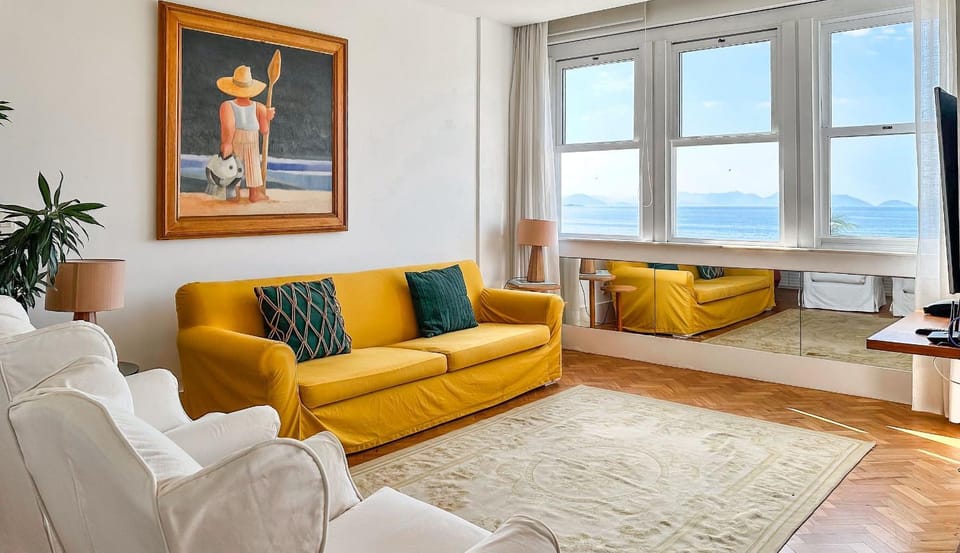 Communal lounge/ TV room, Living room, Dining area