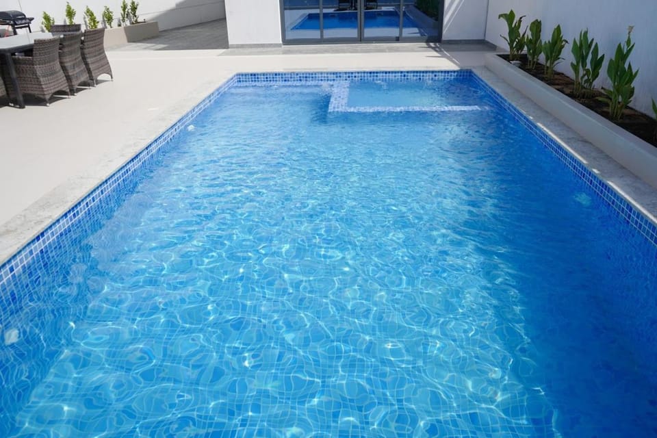 Pool view, Swimming pool