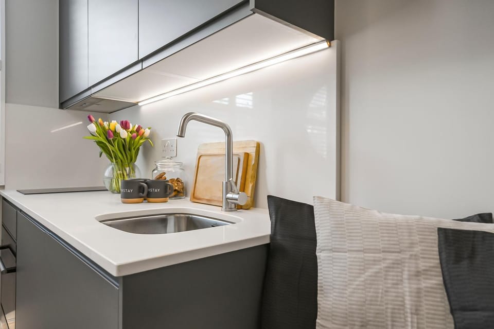 Kitchen or kitchenette