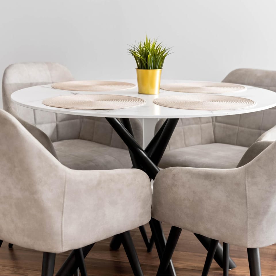 Living room, Dining area