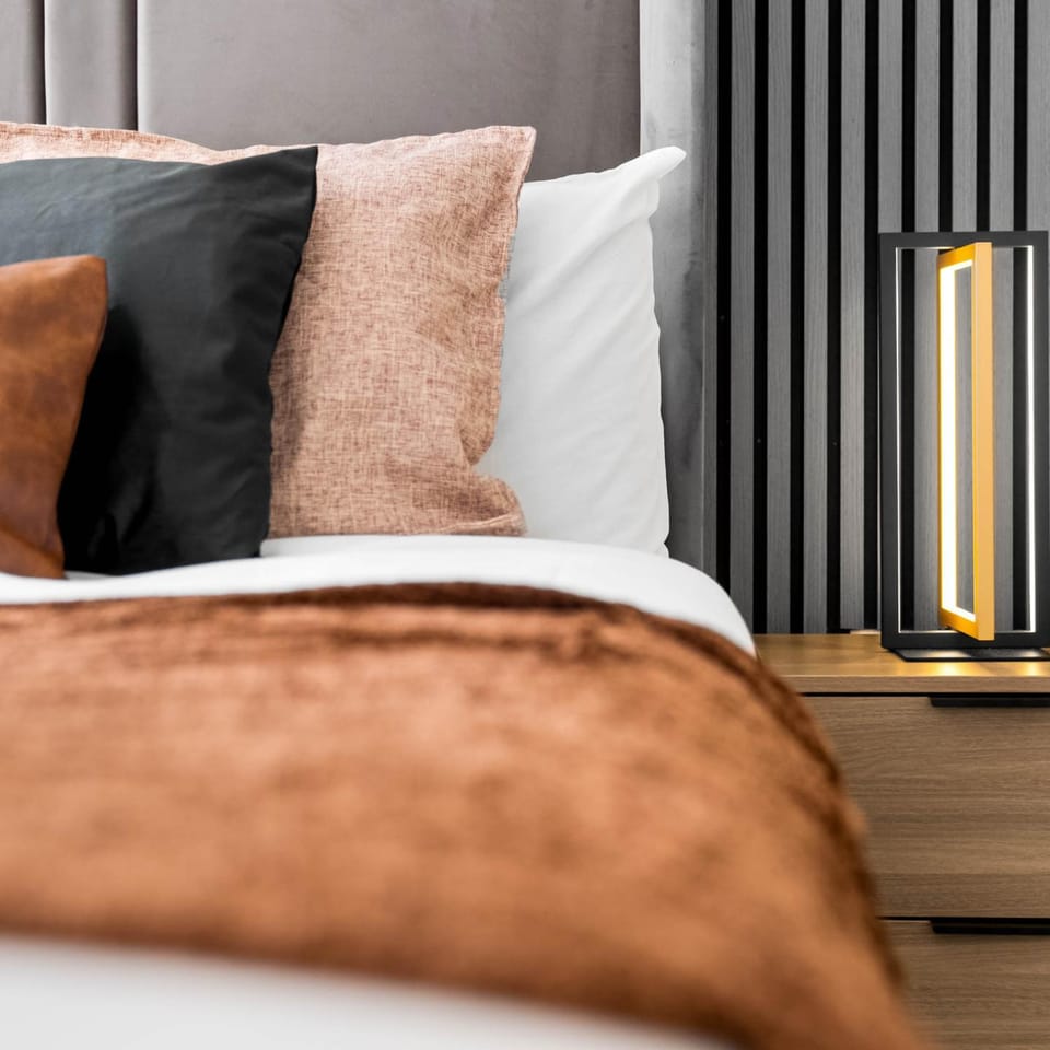 Bed, Bedroom