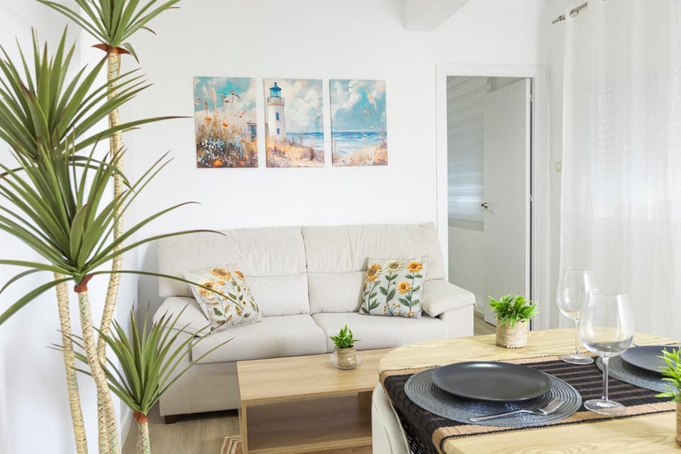 TrendyHomes El Faro de Almería Apartment in Almería