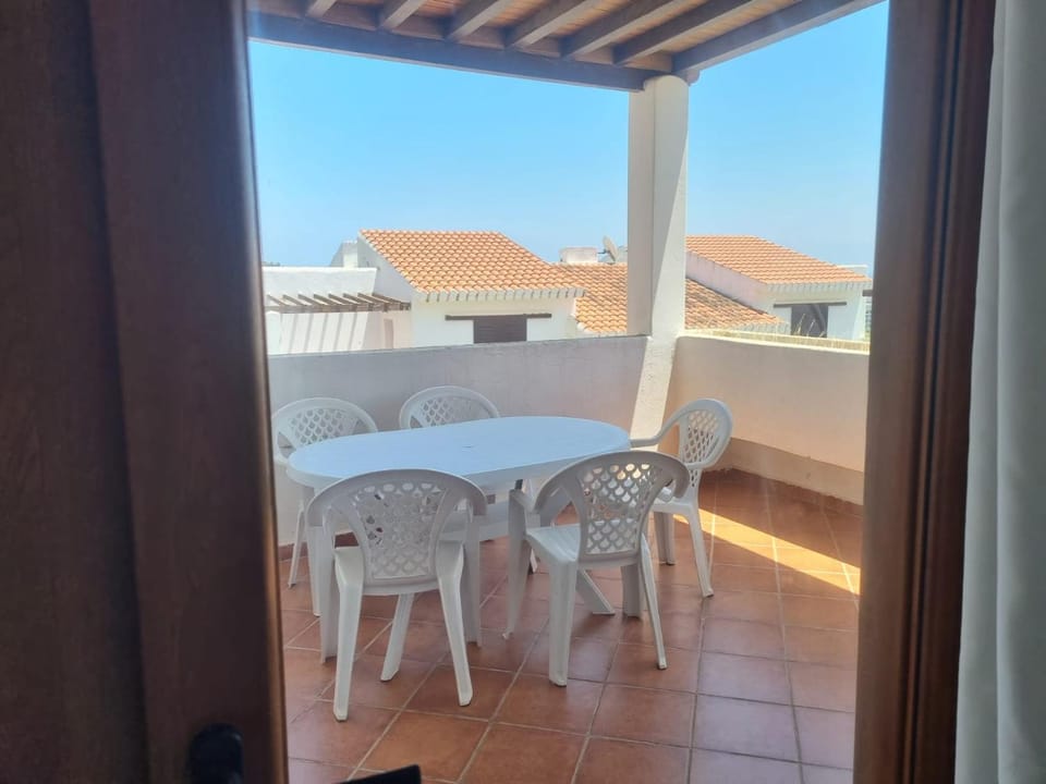 Patio, Day, View (from property/room), Balcony/Terrace, Dining area