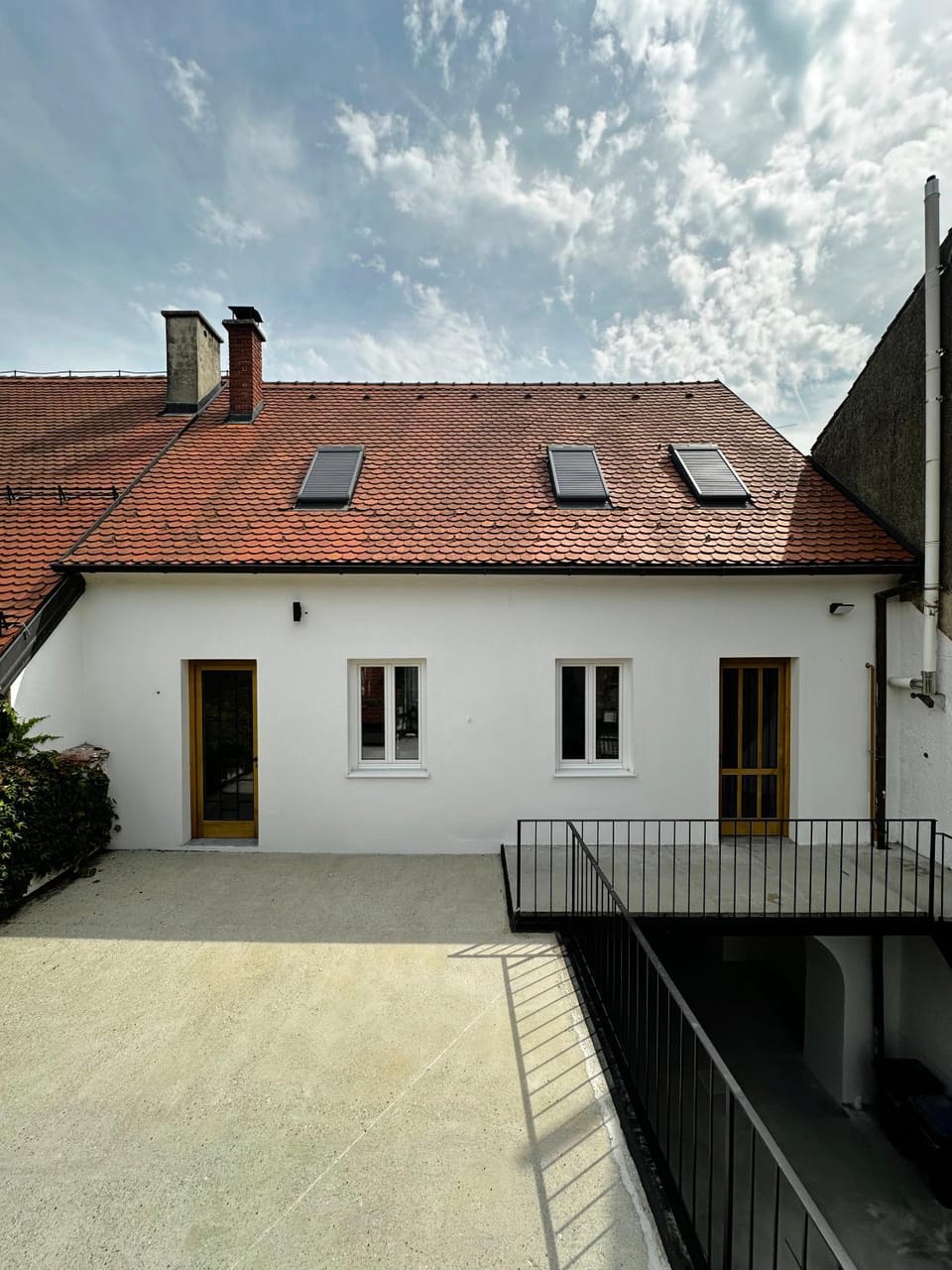 Property building, Balcony/Terrace